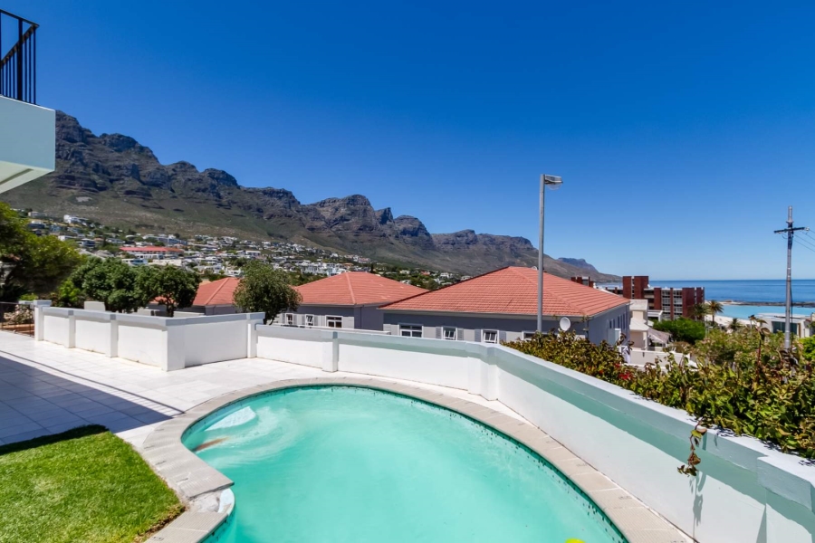 11 Bedroom Property for Sale in Camps Bay Western Cape